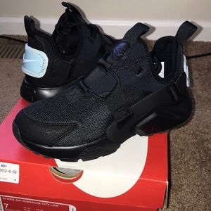 Women’s Huarache City Low